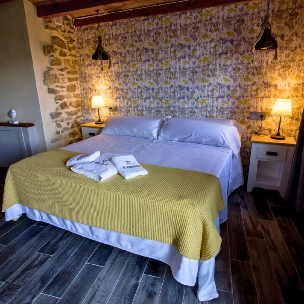 Teruel, turismo, casa rural Cantavieja, Maestrazgo